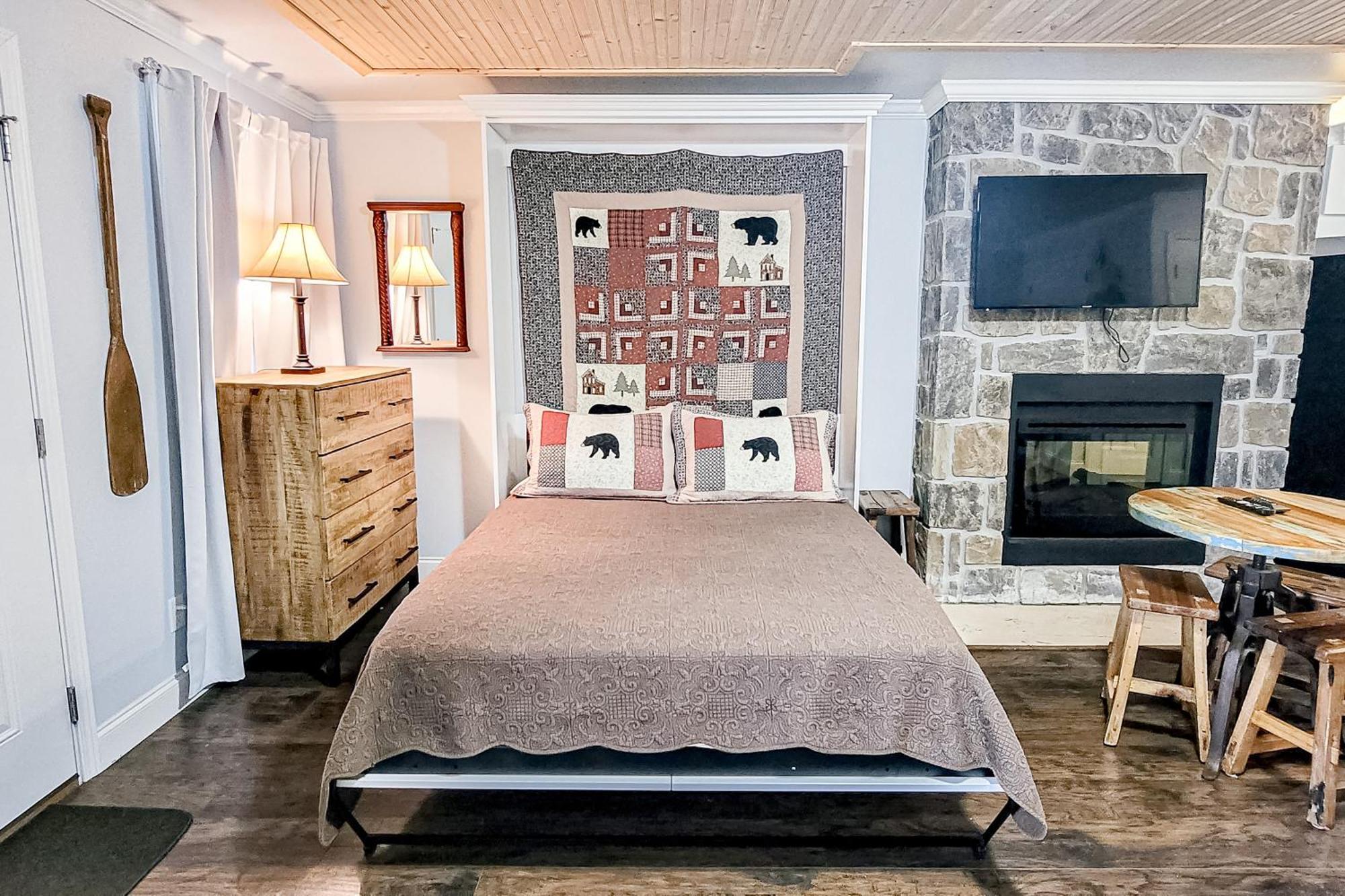 Little River Loft & Riverfront Gem Townsend Chambre photo