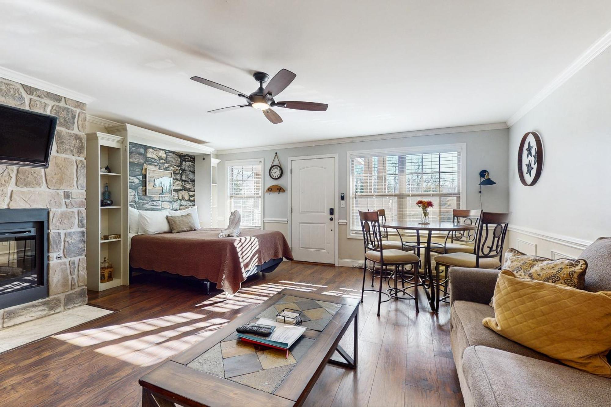 Little River Loft & Riverfront Gem Townsend Extérieur photo